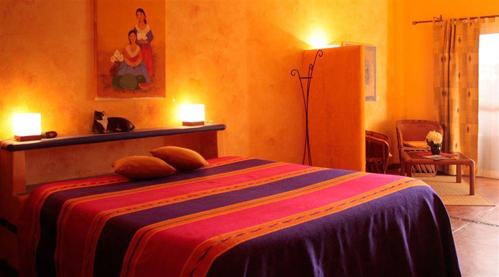 Hotel Posada La Poza โทโดส ซานโตส ภายนอก รูปภาพ